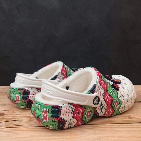 Crocs Classic Lined Holiday Charm Clog - Picture 7 of 16